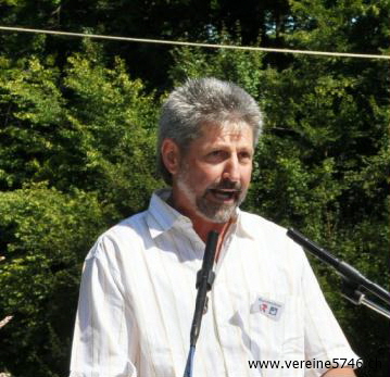 Gemeinderat Franz Wilhelm mit ein paar Worten zum Ablauf der Feierlichkeiten Gemeinderat Franz Wilhelm mit ein paar Worten zum Ablauf der Feierlichkeiten
