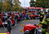 Feuerwehr-Hauptbung faszinierte Kinder und Erwachsene